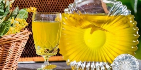 Recepti tinktura na medu, domaću medenu vinu i naglasak