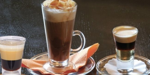 Recepti popularnih koktela na bazi kafe