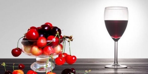 Recepti kuhajući domaće vino iz cherryja