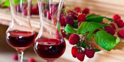 Recepti za pravljenje grimiznog vina, tinkture i maline