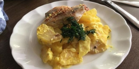 Riba sa krompirom u pećnici