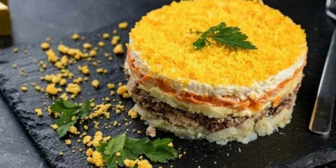 Mimoza salata sa konzerviranim ribama - najukusniji klasični recepti