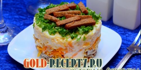 Salata na travi za ogrjev sa sirom i ražnim krekerima