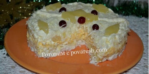 Salata sa ananasom i pileća prsa: klasični slojevi recepata