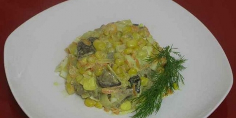 Salata sa gljivama i kukuruzom
