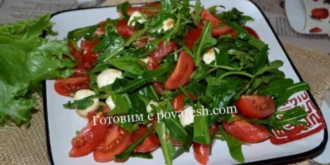 Salata s rubulom, trešnjama i mocarelom paradajz