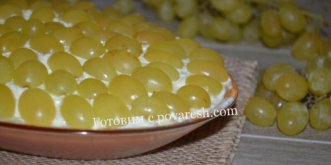 Salata sa grožđem i piletinom: korak po korak recept za kuhanje