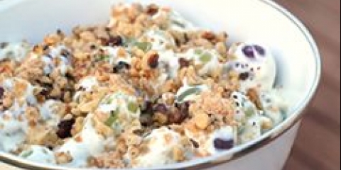 Salate sa grožđem i piletinom, recepti za salatu sa grožđem i piletinom, sirom, ananasom