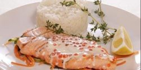 Losos u kremastom i koroni sosu, recept