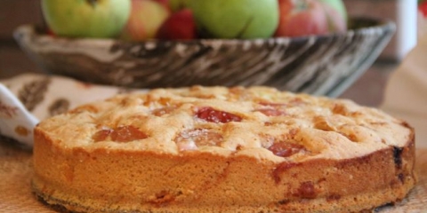 Šarpeck sa jabukama u pećnici - jednostavni recepti bujnog svađe