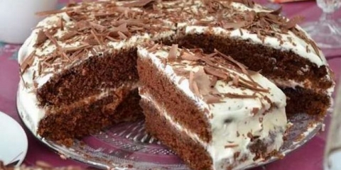Čokoladna torta na kefiru sa pavlakom
