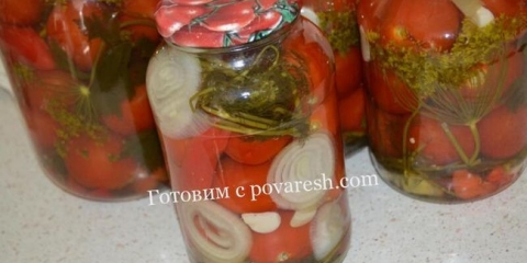 Slatki marinirani rajčici za zimu kraljevskog jezika