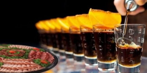 Metode za upotrebu roma, vrsta koktela i grickalica