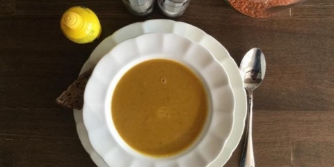 Crvena supa od leće - jednostavna i ukusna