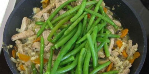 Svinjetina sa povrćem