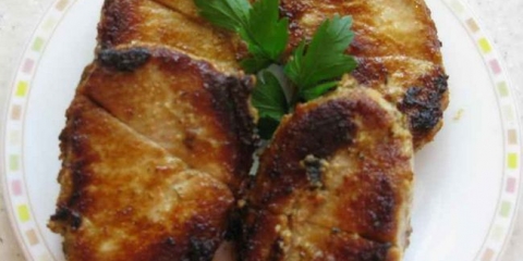 Svinjski kotleti u umaku od belog luka