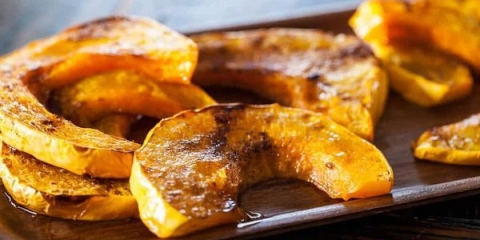 Bundeva sa medom u pećnici: 4 brza jela