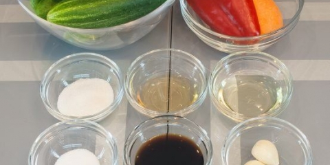 Ukusna užina za 5 minuta! Korejski krastavci sa mrkvom i paprikom