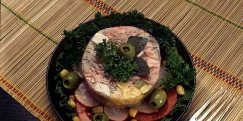 Podneseno iz mesa, ptica i igre