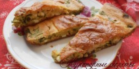 Uvala torta na kefiru sa jajima i zelenim lukom