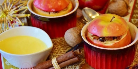 Pečene jabuke u rerni za doručak s različitim ispunama