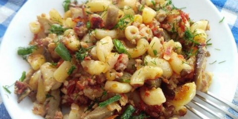 Casserole od makaronija sa minisima i gljivama u pećnici - vrlo ukusno i samo